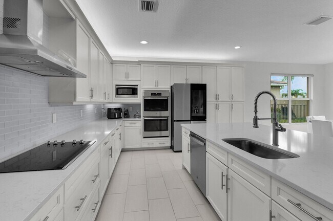 Building Photo - 9712 Celtic Sea Ln