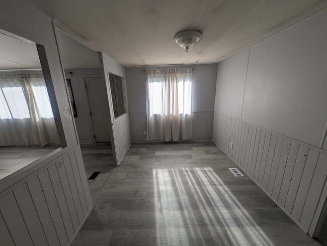Building Photo - 2976 Deeter Rd