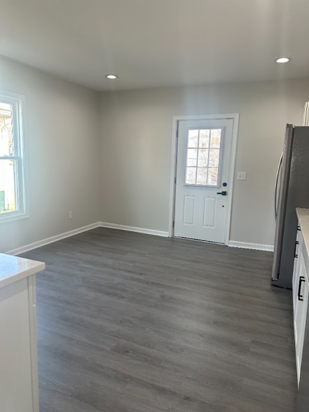 Building Photo - 1304 Floyd St