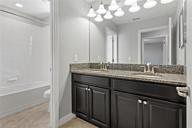Building Photo - 4370 Bexley Village Dr