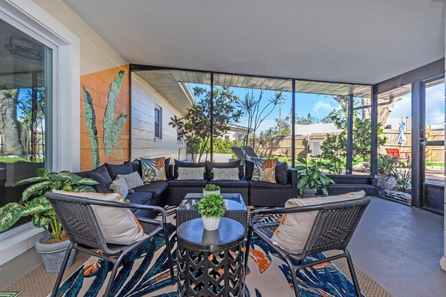 Building Photo - 10755 Clara Ln