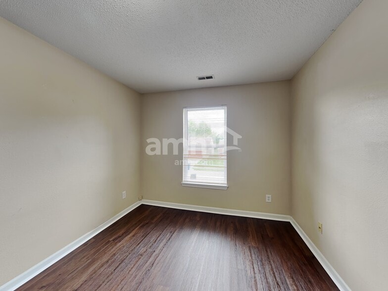 Building Photo - 6063 Bannister Ct