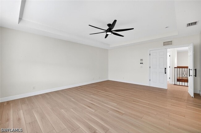 Building Photo - 9734 Silvercreek Ct