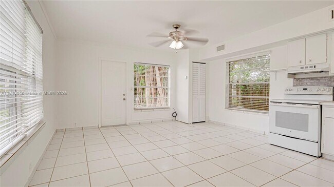 Building Photo - 1036 NW 75th St