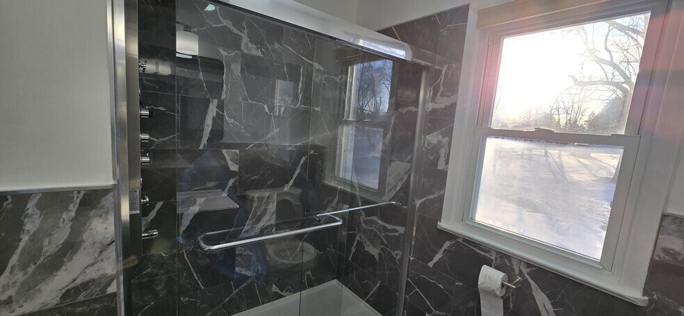 Building Photo - 20 Audabon Ter