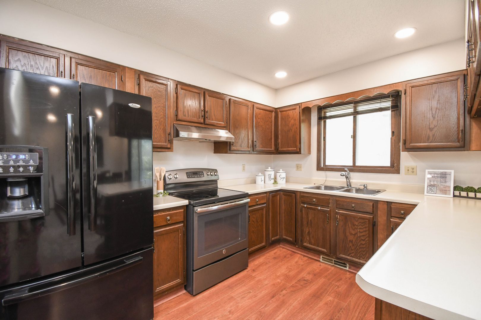 Building Photo - 4504 S Cliff Ave