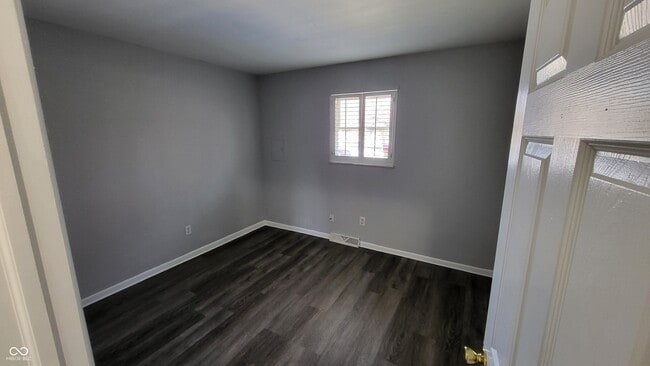 Building Photo - 2809 N Hawthorne Ln