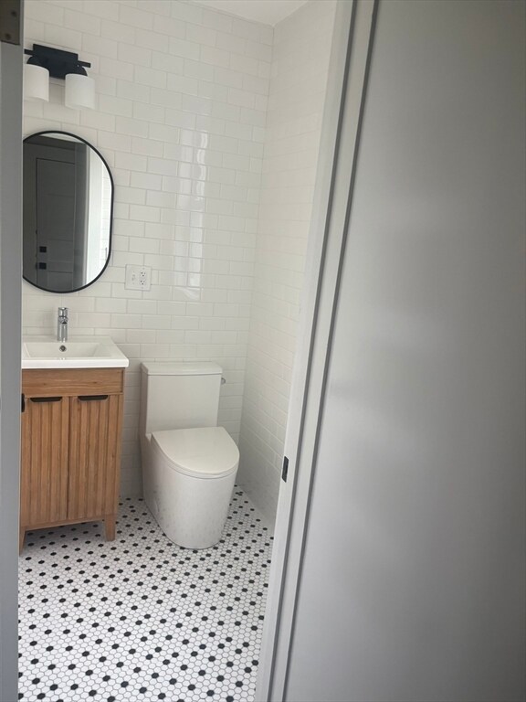 Building Photo - 14 Fairview St