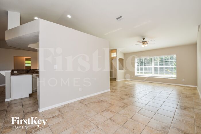 Building Photo - 405 NW 6th Terrace