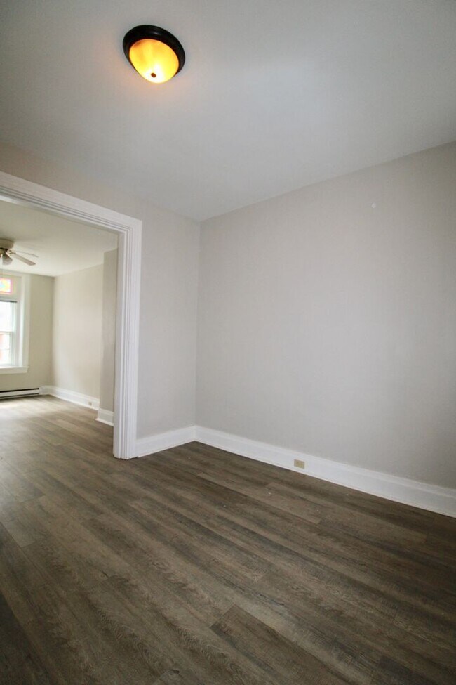 Building Photo - 1611 Susquehanna St