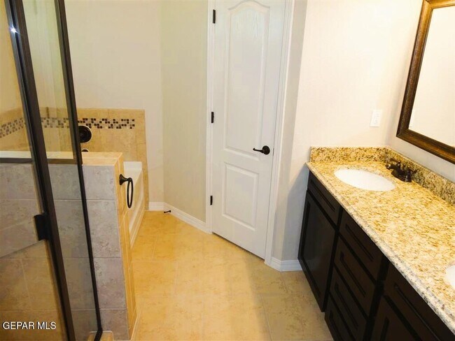 Building Photo - 14254 Earl Chokiski