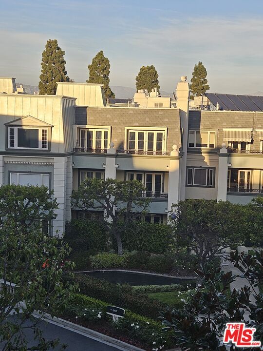 Building Photo - 10122 Empyrean Way