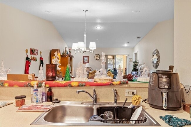 Building Photo - 5356 W Oak Park Blvd