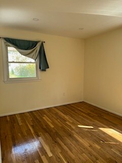 Building Photo - 567 Armstrong Ave