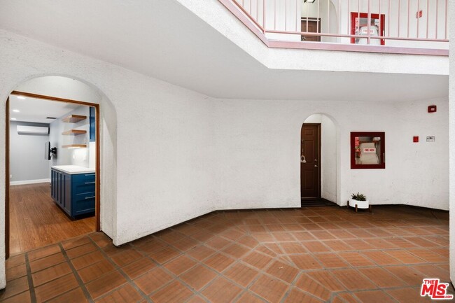 Building Photo - 2045 4th St