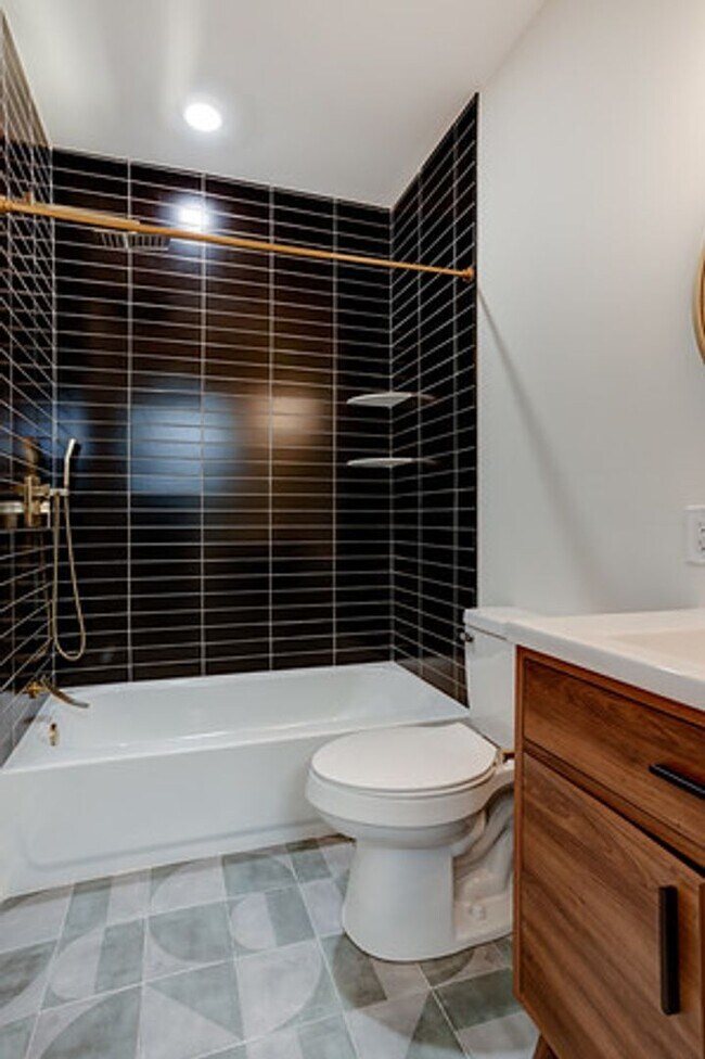 Building Photo - 513 Cobbs Creek Pkwy