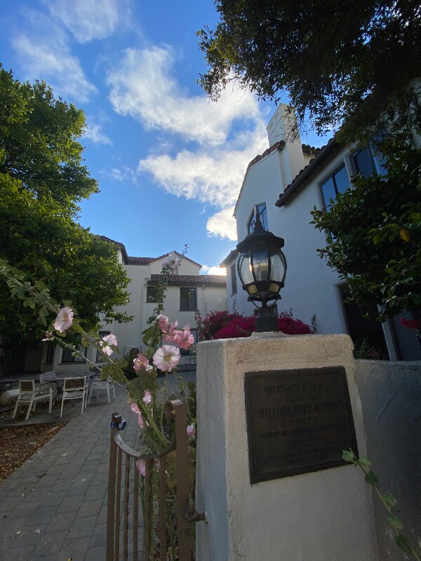 Building Photo - 1701 Le Roy Ave