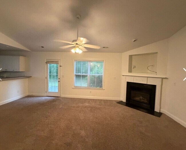 Building Photo - 129 S.Palms Drive