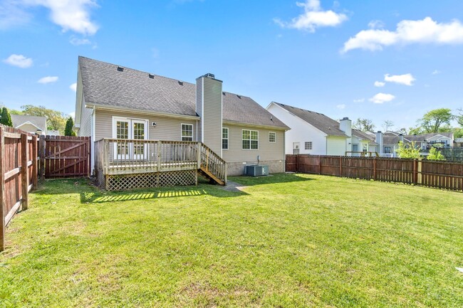 Building Photo - COMING SOON!    Cute home close to shoppin...
