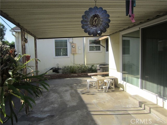 Building Photo - 15246 Carnell St