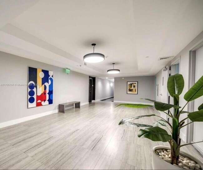 Building Photo - 140 S Dixie Hwy