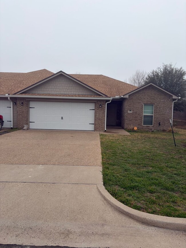 Building Photo - China Spring ISD Duplex