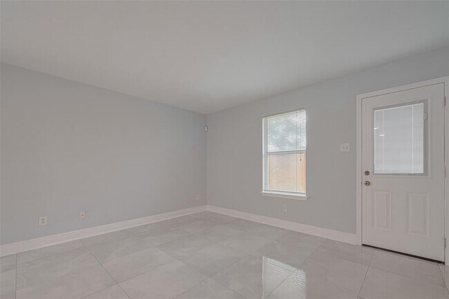 Building Photo - 1135 Sawgrass Ridge Ln
