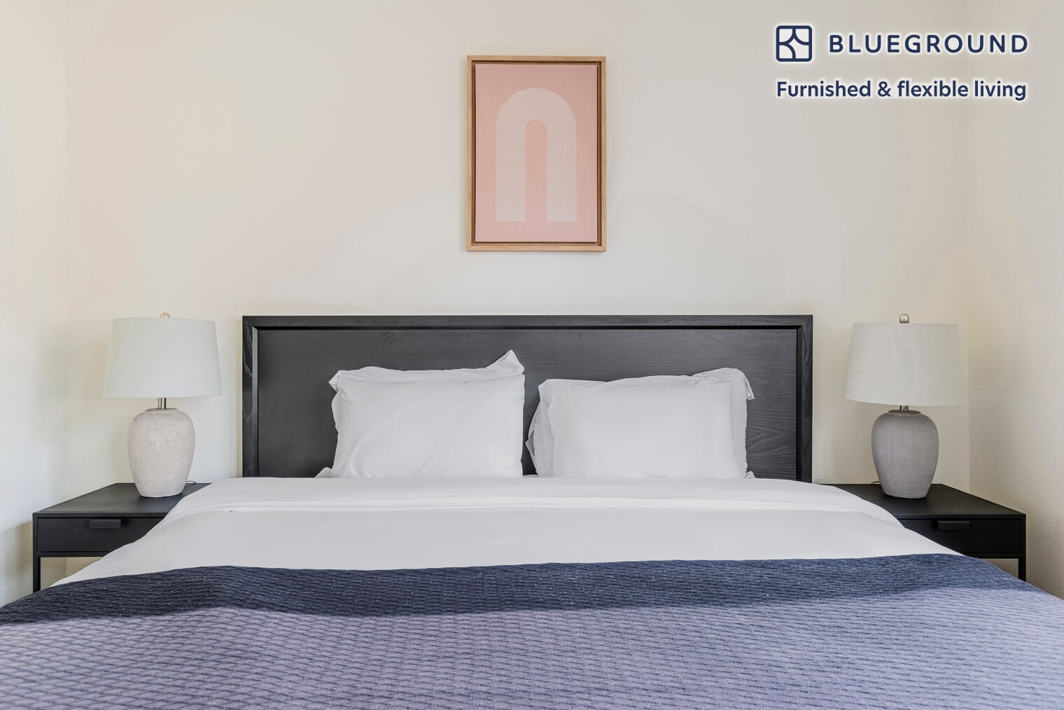 Building Photo - 1600 Villa St