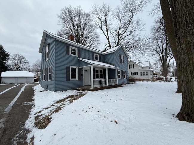 Primary Photo - Hudsonville 2BR Main Level