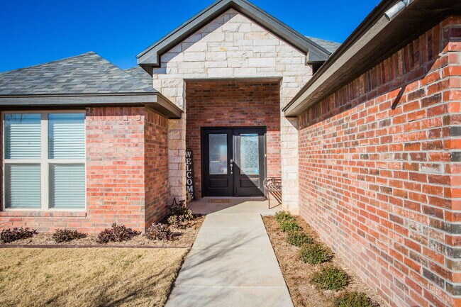 Building Photo - Wonderful 4/2 in Iron Horse in Wolfforth!