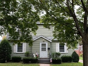 Building Photo - 612 N 4th Ave