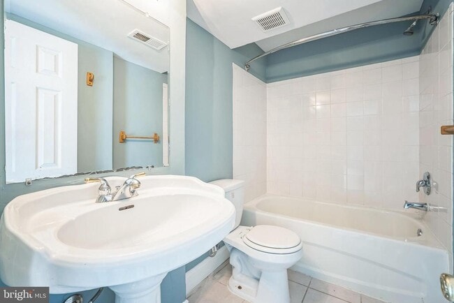 Building Photo - 3503 Coxcomb Mews
