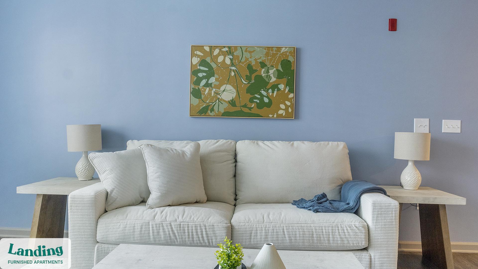 Building Photo - 900 E Six Forks Rd