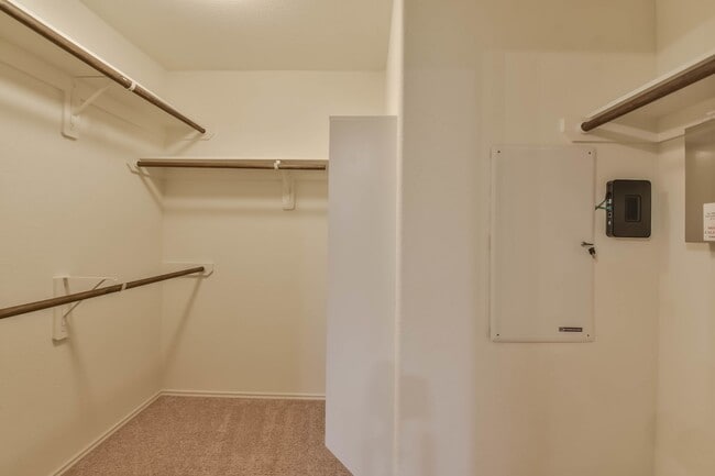 Building Photo - 16131 Beachside Pl