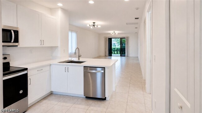 Building Photo - 5245 Marano Dr