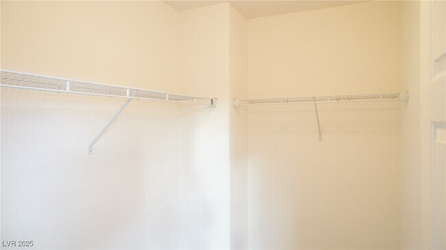 Building Photo - 10720 Elfstrom Ave