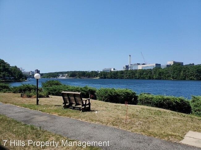 Building Photo - 2 br, 2 bath House - 11 Eaglehead Terrace #3