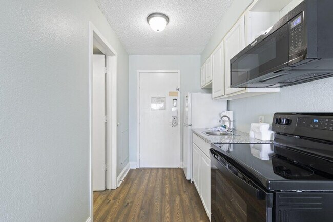Building Photo - 1207 S Ocean Blvd