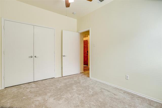 Building Photo - 909 Hunter Ln