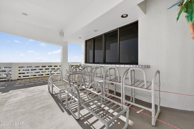 Building Photo - 915 Ocean Shore Blvd