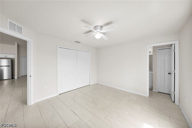 Building Photo - 4106 SW 7th Pl