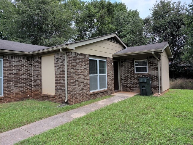 Building Photo - 124 Westscott Dr