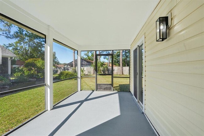 Building Photo - 123 Edgewater Cir