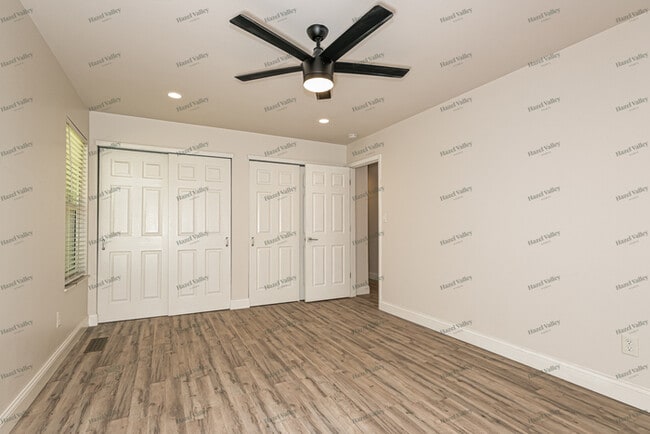 Building Photo - 1145 Wagon Wheel Trail