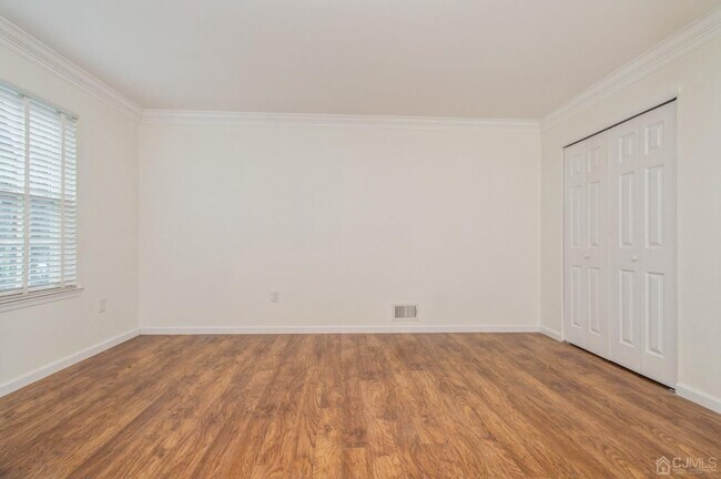 Building Photo - 101 Quince Ct