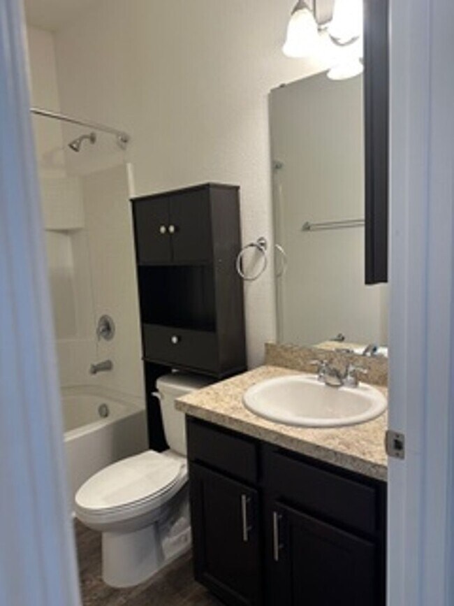 Building Photo - 16119 Florets Dr
