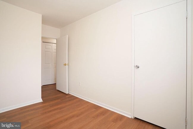 Building Photo - 4570 Conwell Dr