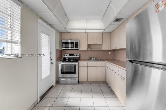 Building Photo - 14180 SW 84th St