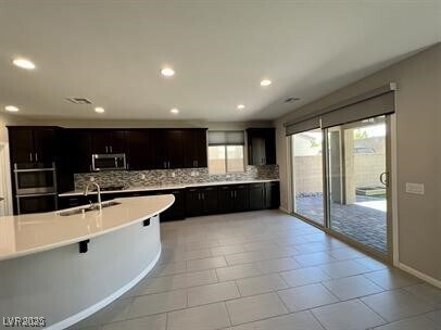Building Photo - 10043 Desert Bighorn Ct