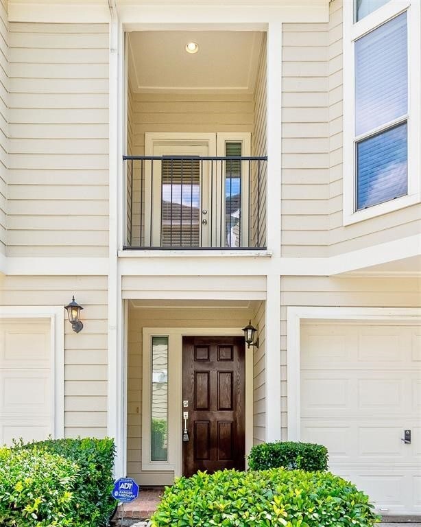 Building Photo - 1247 W 17th St